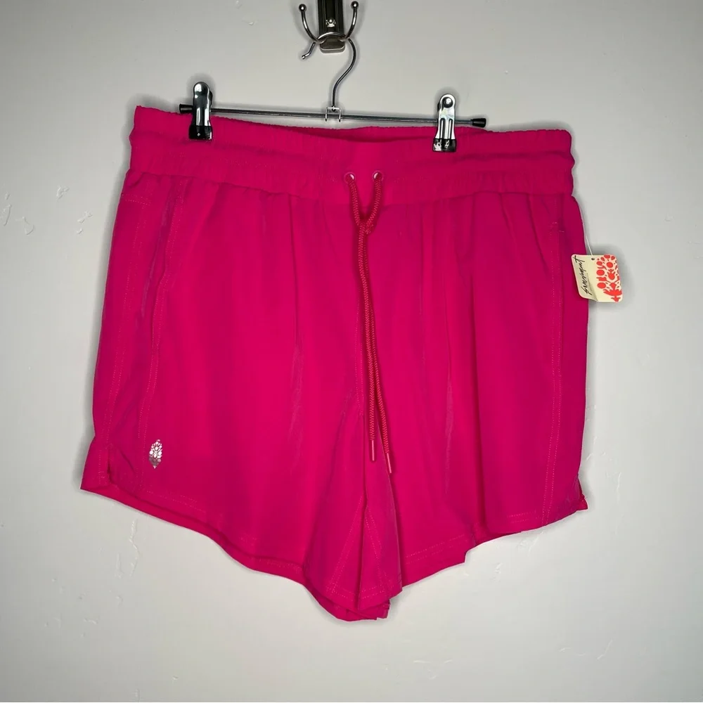 NWT Free People‎ Movement Levitate Shorts Large Pink